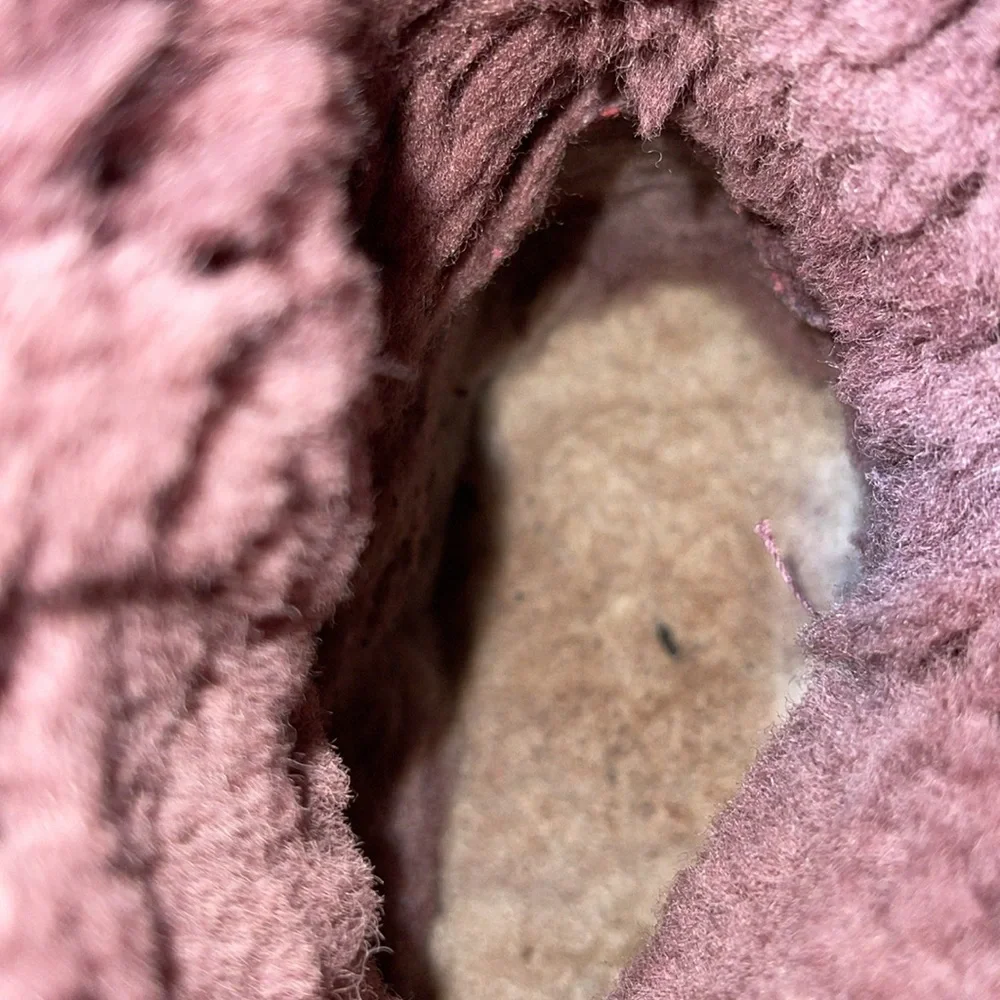 UGG Bailey Button Triplet - Picture 8 of 10